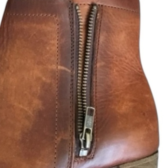 FRYE Addie Double Zipper Heeled Boot  Distressed Leather Brown Size 7.5 NWOB - Picture 9 of 12